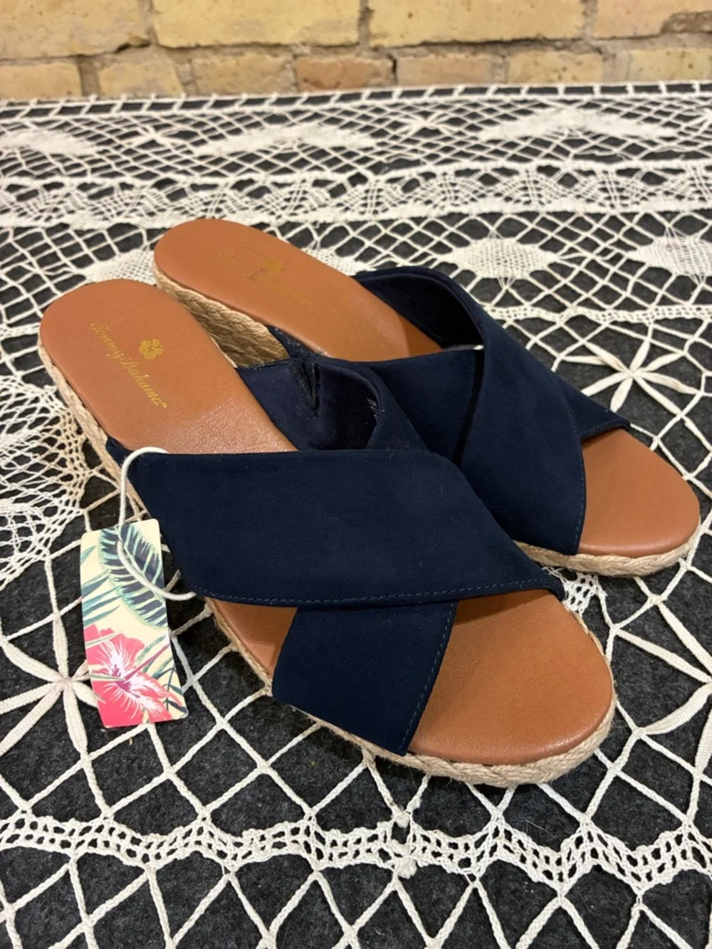 Tommy Bahama Stacey Navy Crisscross Slide Wedge Comfort Sandals. NWT 10 - Picture 1 of 8